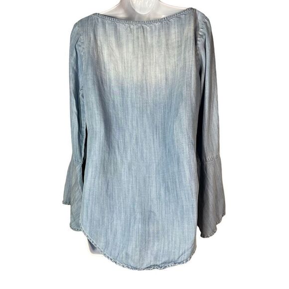 Cloth & Stone Chambray Top With Bell Sleeves Size  Small - Picture 5 of 10